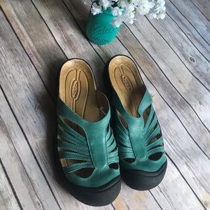 Keen Sandals 9.5