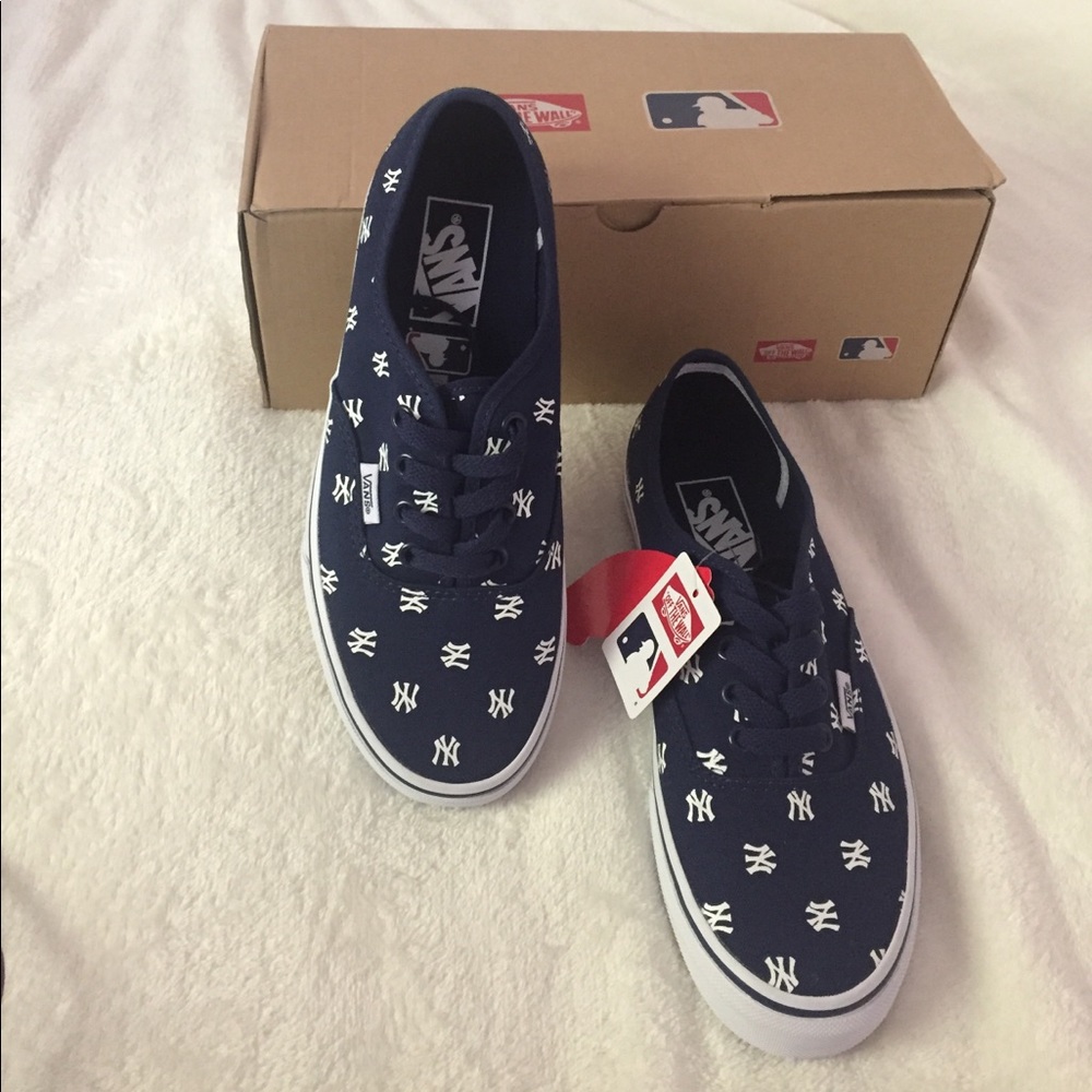 Yankees MLB Vans