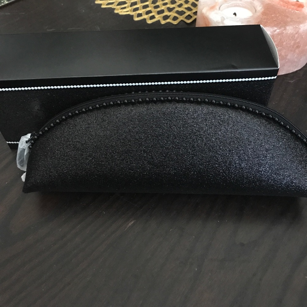 MAC Cosmetics Brush Bag- BNIB