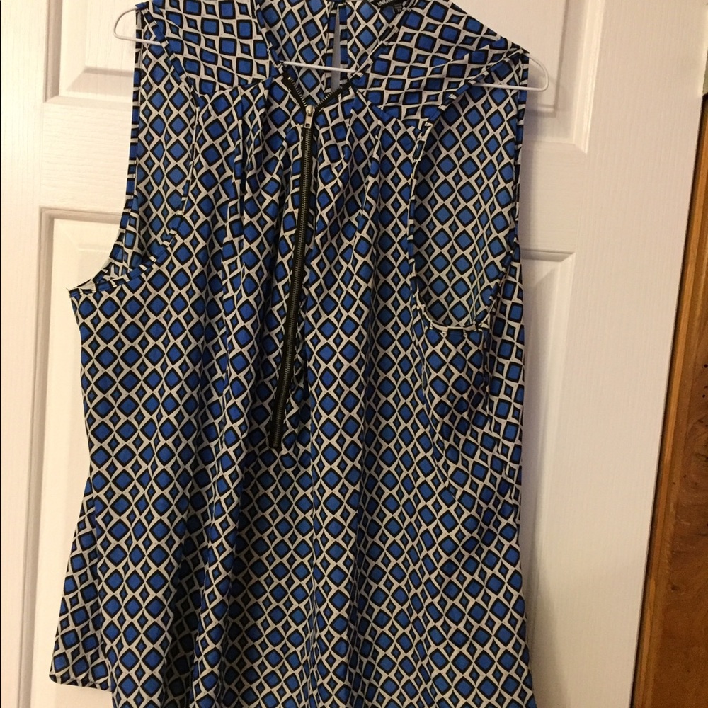 Unique Spectrum sleeveless top