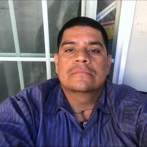 Meet your Posher, Carlos