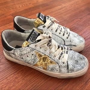 Super cute and stylish sneakers!