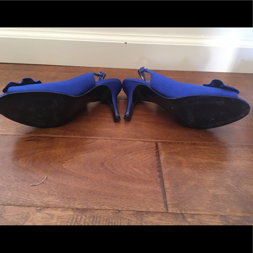 Blue Heels - Picture 4 of 5