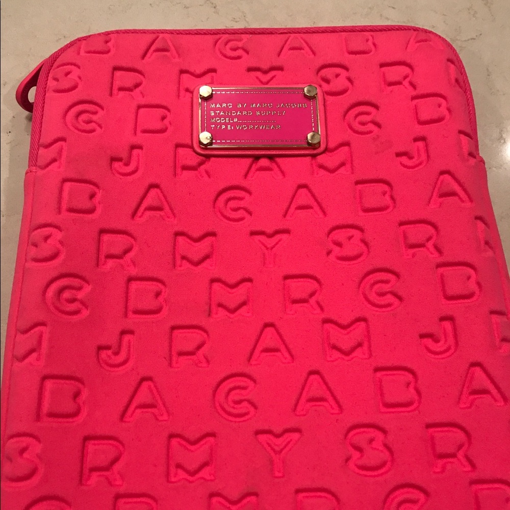Marc Jacobs iPad Case - Picture 1 of 3