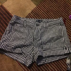 GAP houndstooth shorts
