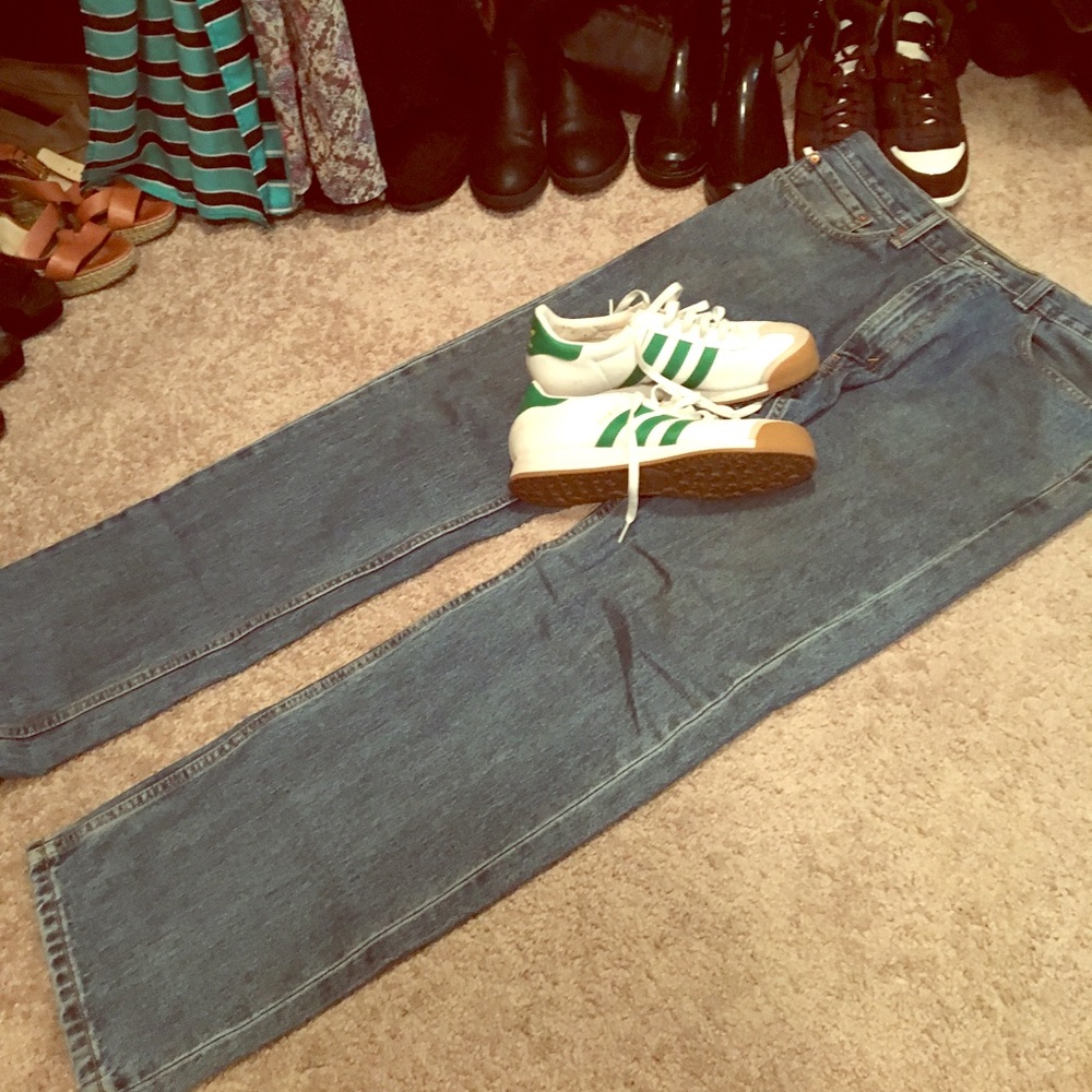 Levi's blue denim jeans