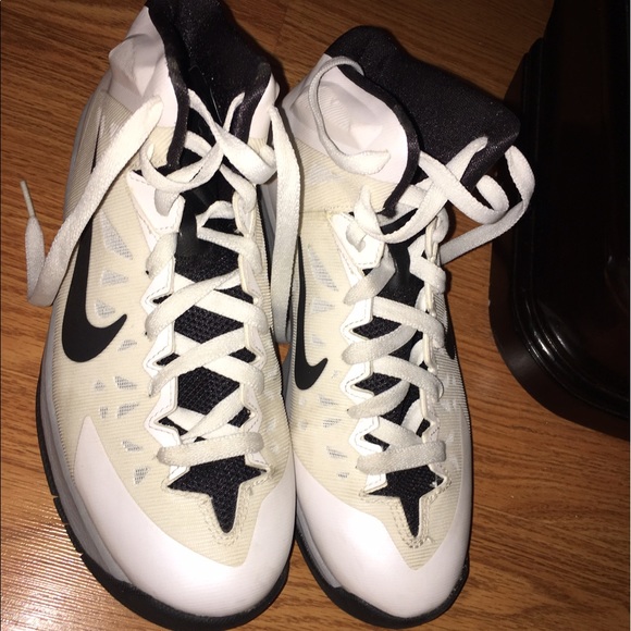 White Nike sneakers - Picture 4 of 4