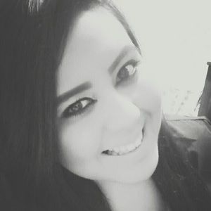 Meet your Posher, Evelyn