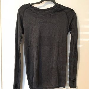 Lululemon long sleeve swiftly