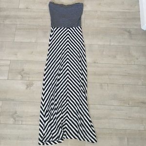 Felicity & Coco black and white maxi dress, XS
