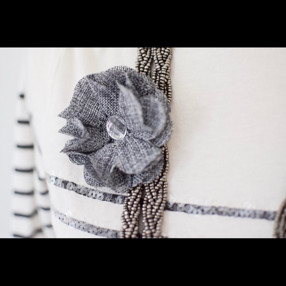 NWOT Romy necklace with flower pin - Picture 2 of 4