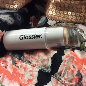 Glossier Haloscope