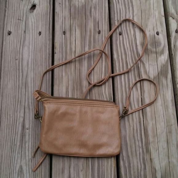 Small crossbody or wristlet - Picture 7 of 7