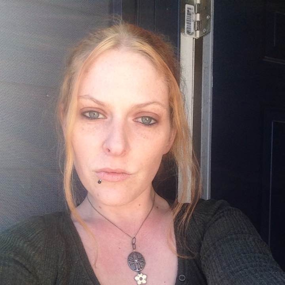 Meet your Posher, Adrienne