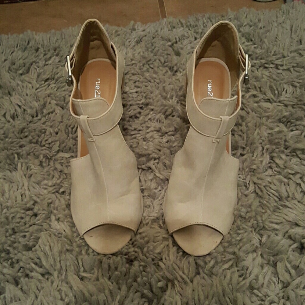 Nude heels