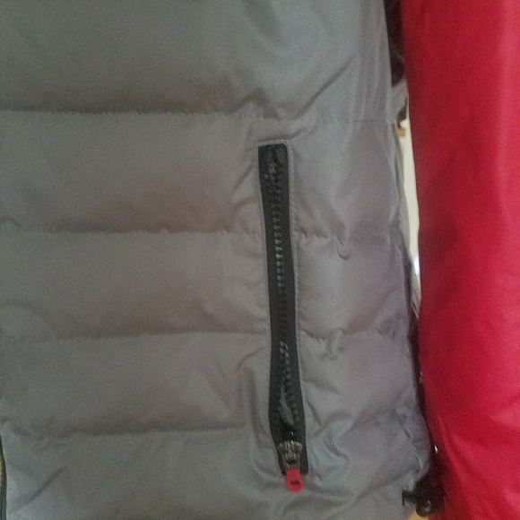 Kenneth Cole Puffer Jacket - Picture 4 of 4