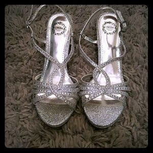 Sparkly heals