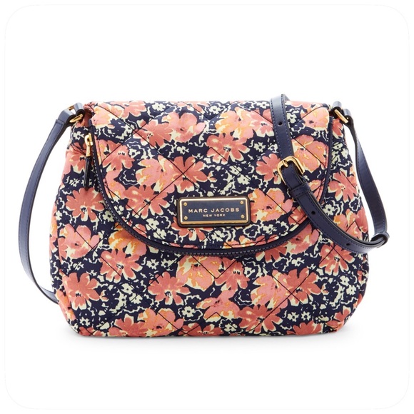 Marc Jacobs Handbags - Marc Jacobs Wildflower Messenger Bag 🔥Price Firm
