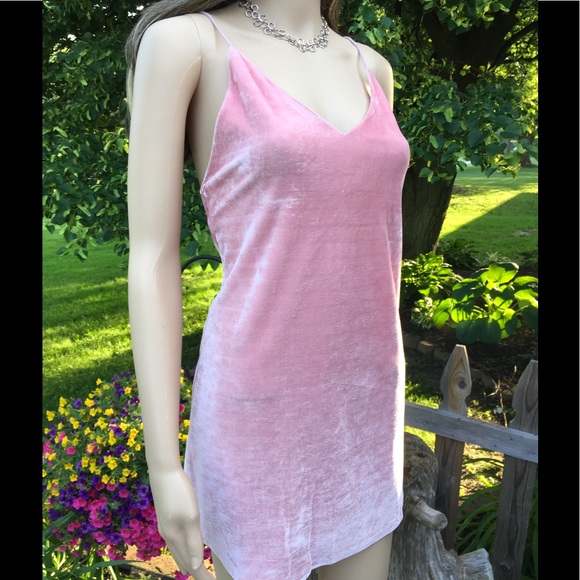 LIGHT PINK VELVET DRESS - Picture 8 of 9