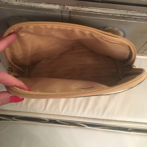 Makeup bag - Picture 2 of 4