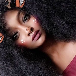 Meet your Posher, Selam