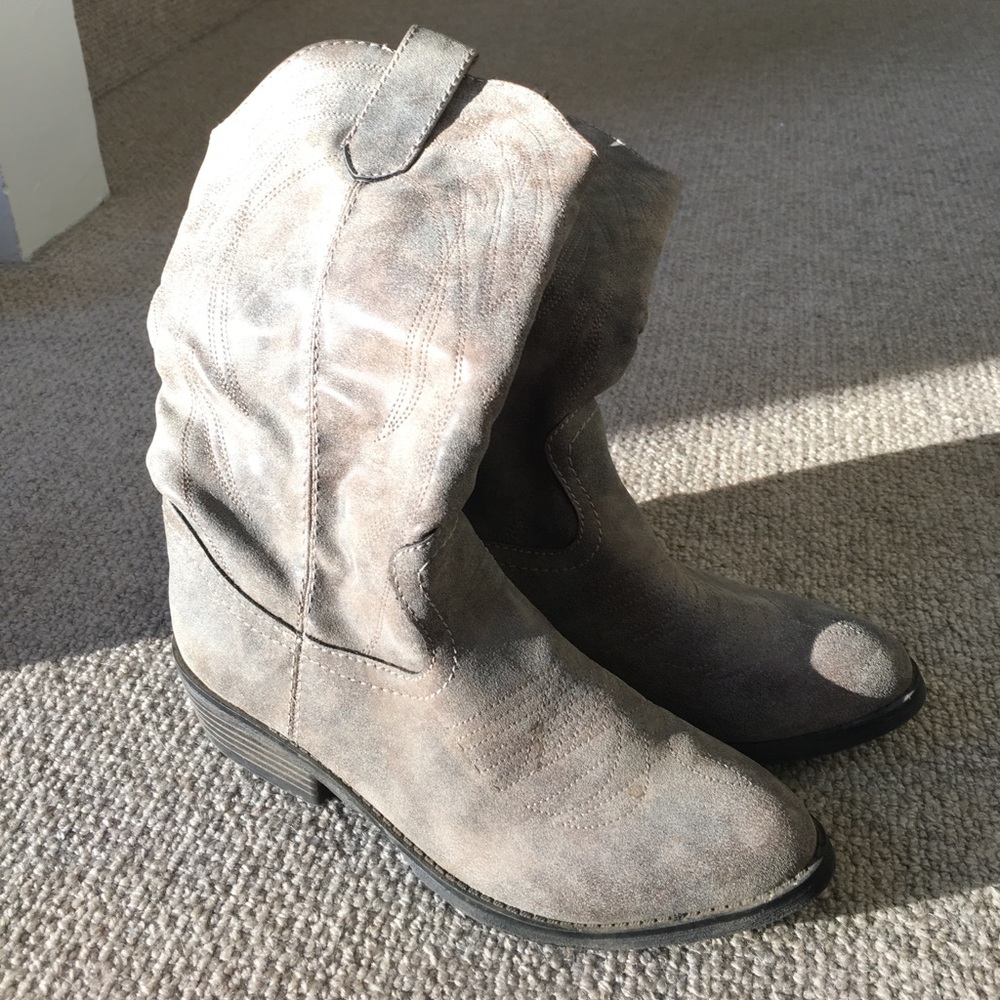 Mossimo Supply Light Brown Cowboy Boots