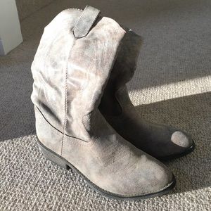 Mossimo Supply Light Brown Cowboy Boots