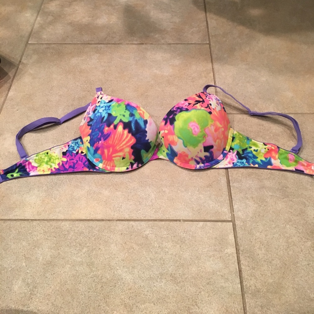 Victoria's Secret PINK bra