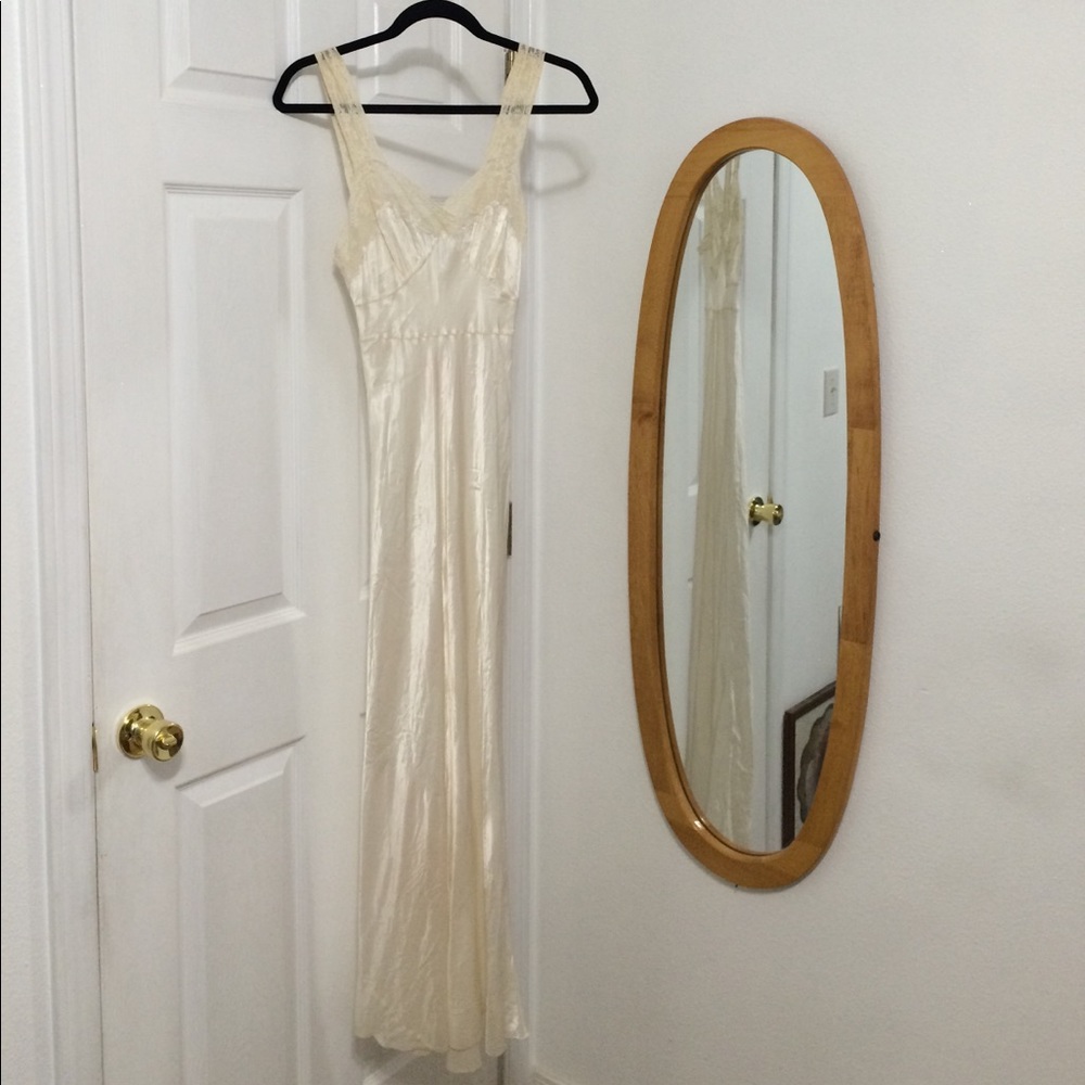 1930s-40s Long Vintage Nightgown Slip