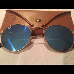 Ray-Ban Round Frame Blue Lens