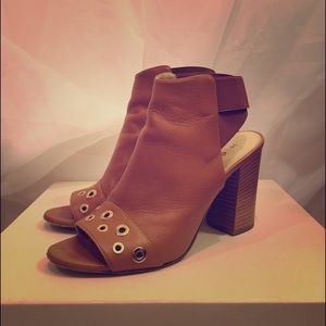 M.Gemi Leather Bootie (Made In Italy)