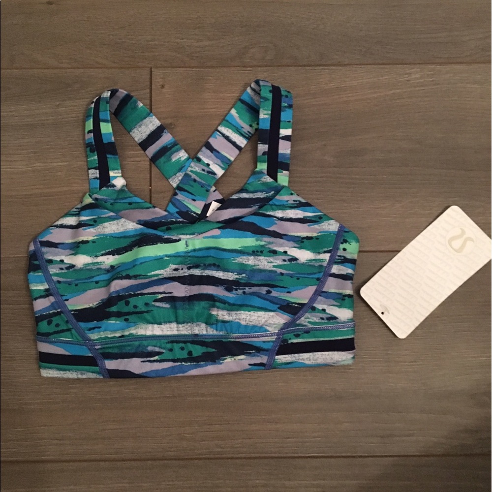 NWT Lululemon size 4 sports bra