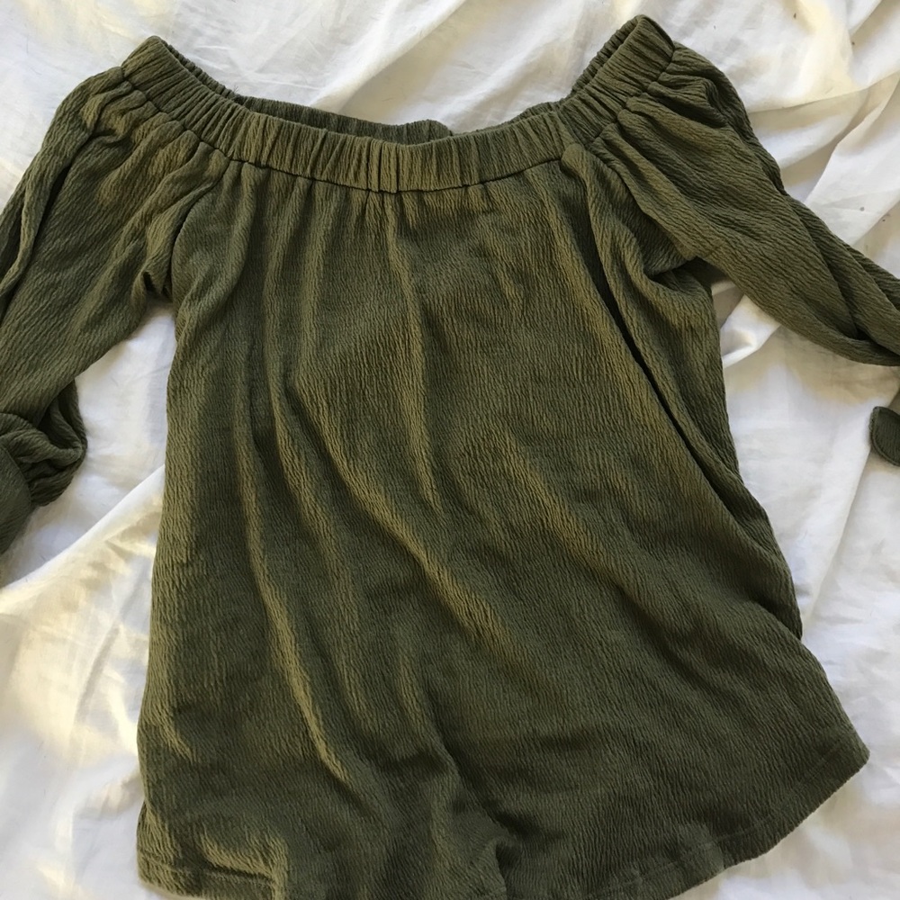 A&F off the shoulder shirt