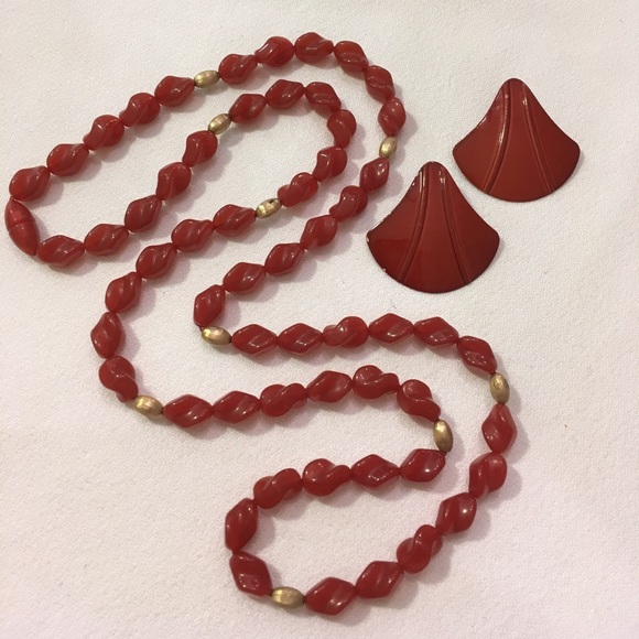 Vintage Brown Acrylic Bead Necklace & Earrings - Picture 4 of 16