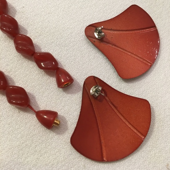 Vintage Brown Acrylic Bead Necklace & Earrings - Picture 7 of 16