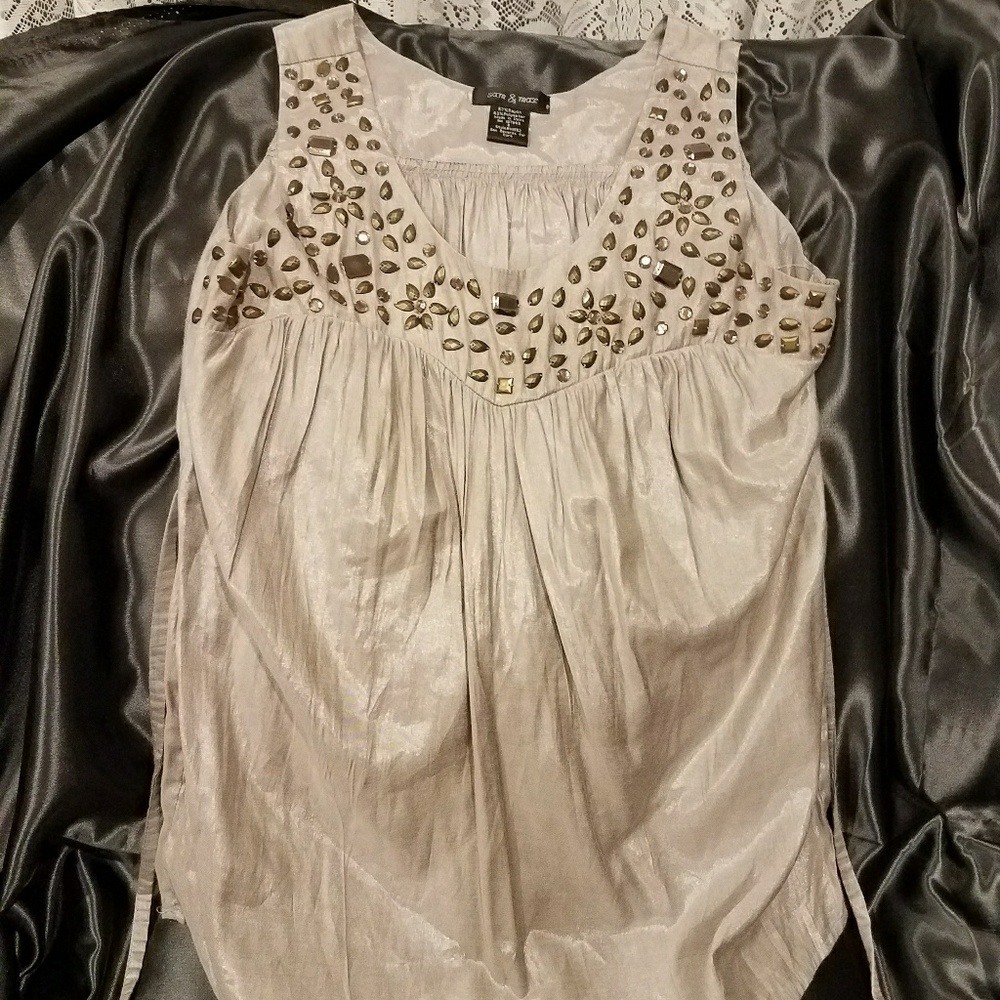 ~°°Beaded Top°°~