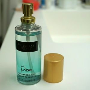 VICTORIA'S SECRET Fragrance Mist - Dream
