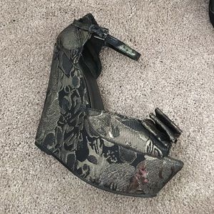 Black and Gold Wedge Shoe