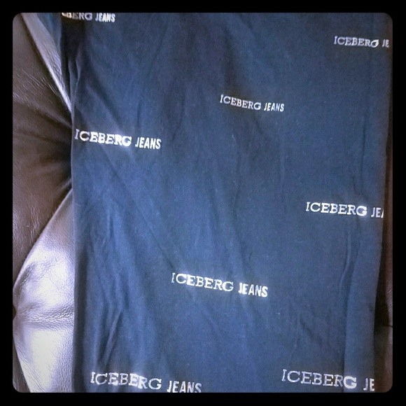 Iceberg tee - Picture 2 of 2