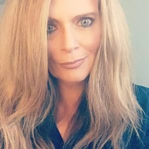 Meet your Posher, Donnamarie