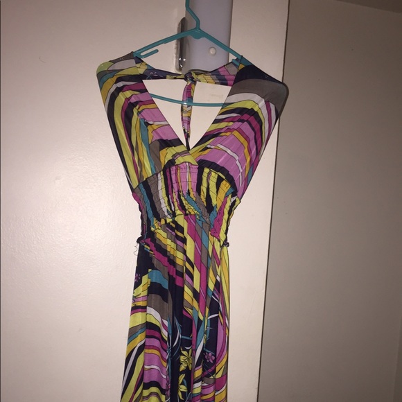 Dress - Picture 4 of 4