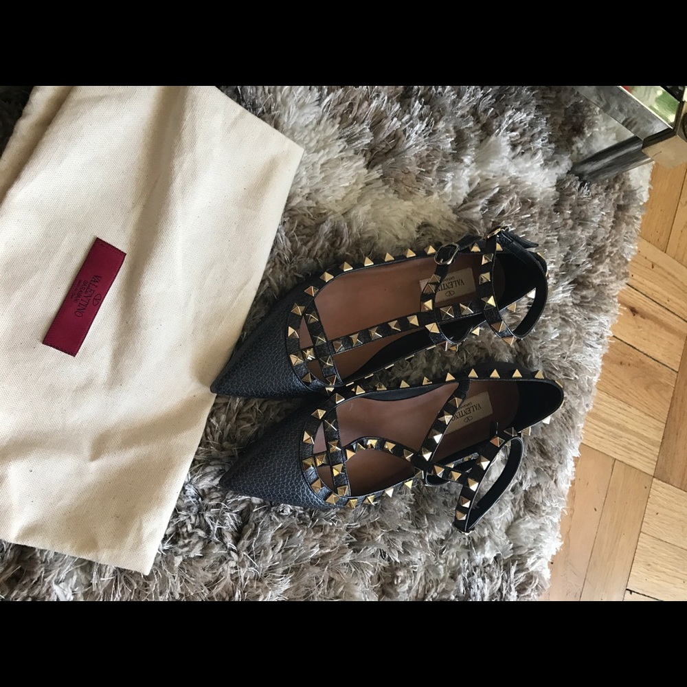 Valentino Pebbled Leather Rockstud