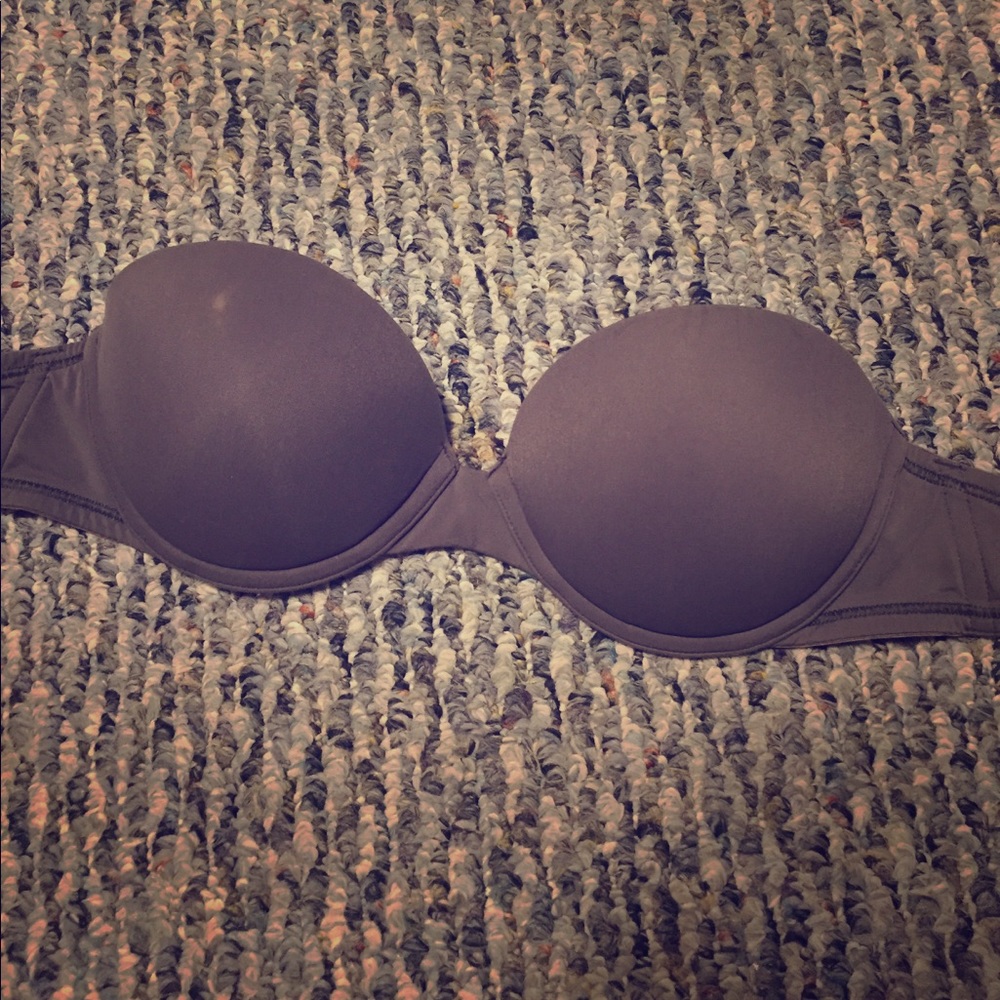 Gilly Hicks strapless push-up bra