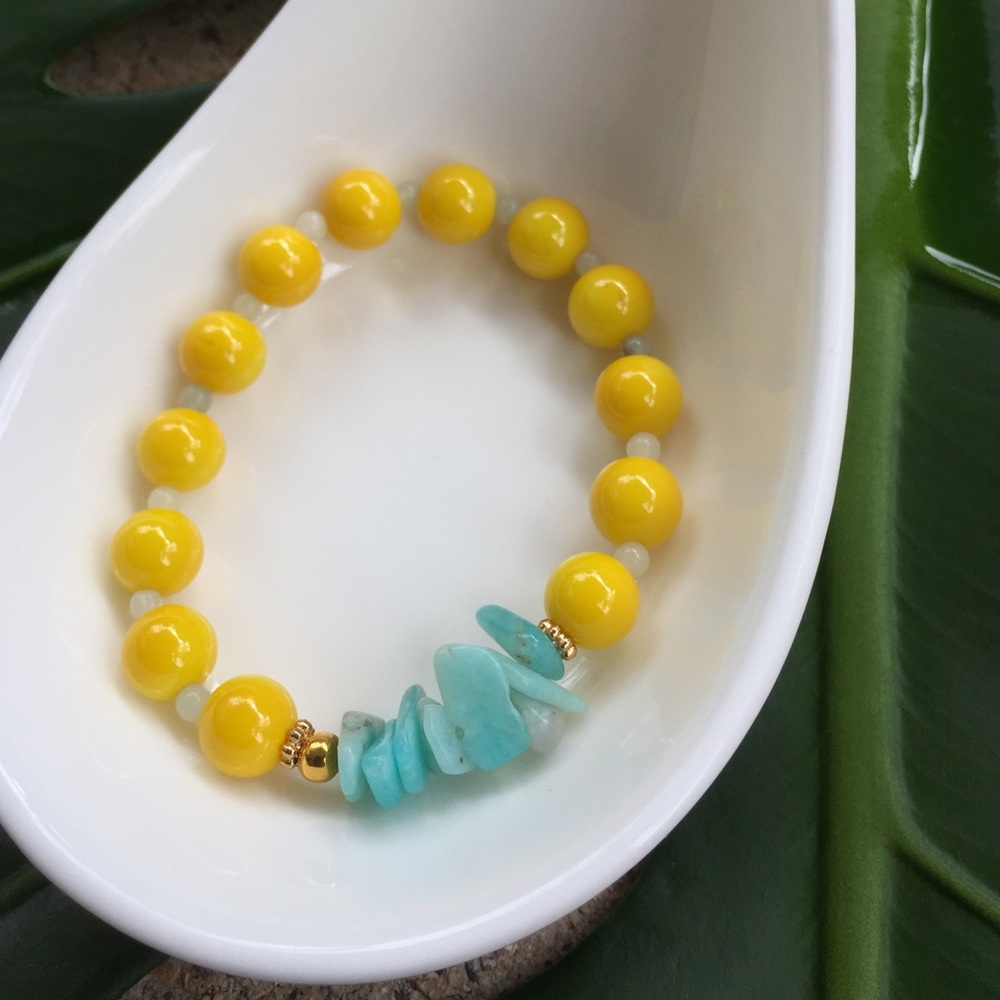 🆕 Handmade beaded bracelet (one of a kind) 🌺🌴