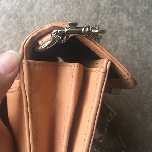 ❌❌SOLD❌❌Rebecca Minkoff Wallet on a Chain - Picture 7 of 8