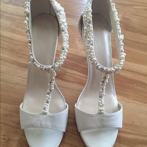 Size 11 White Pearl Shoes, only tried on!