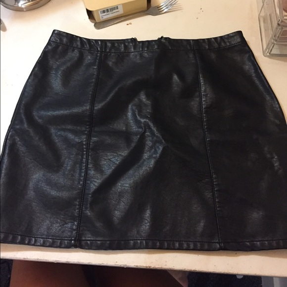 Black Leather Skirt - Picture 1 of 1