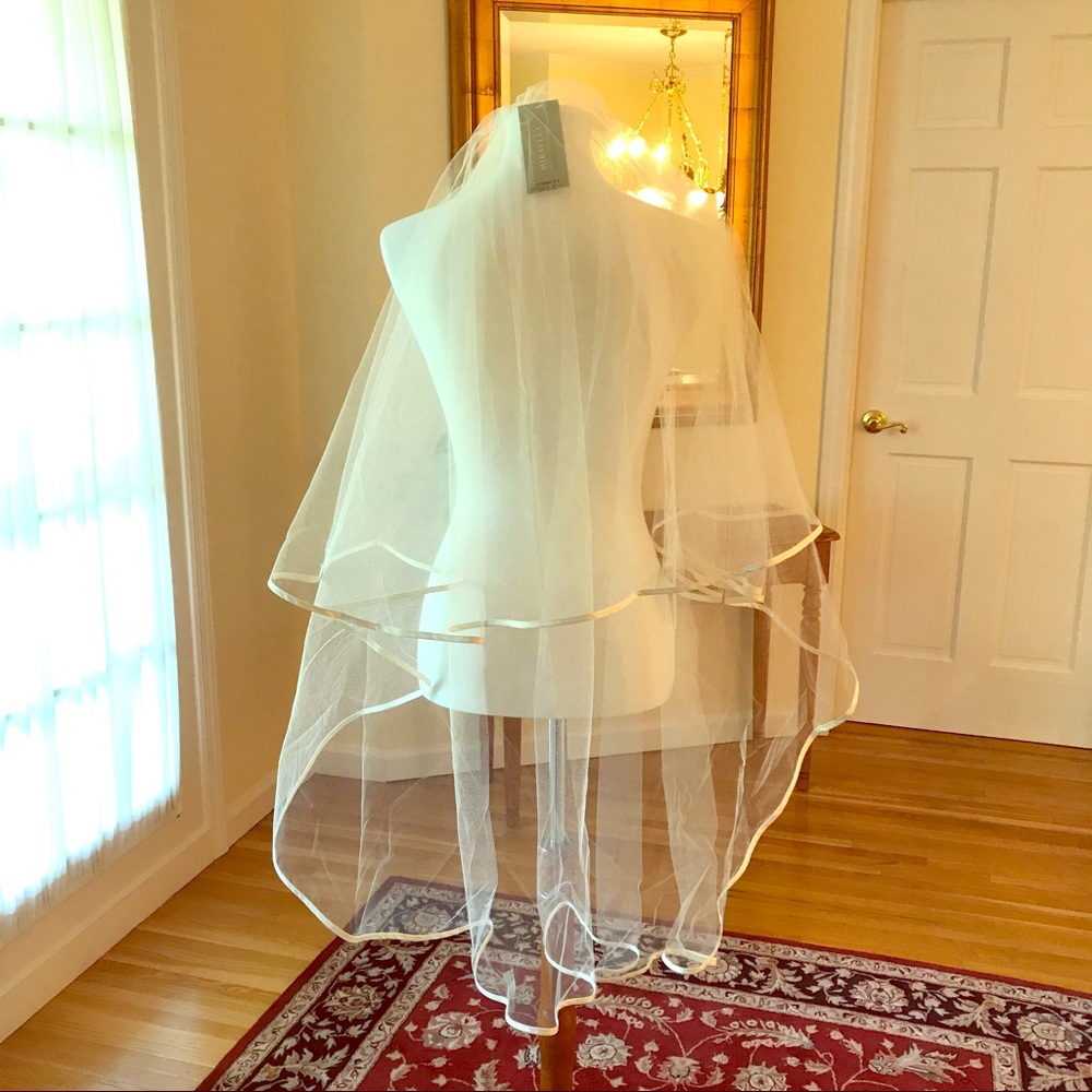 Mikaella Ivory two tier veil.