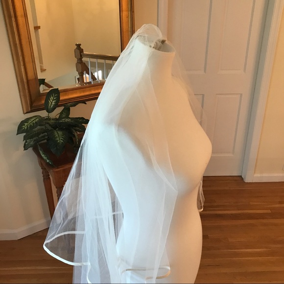 Mikaella Ivory two tier veil.