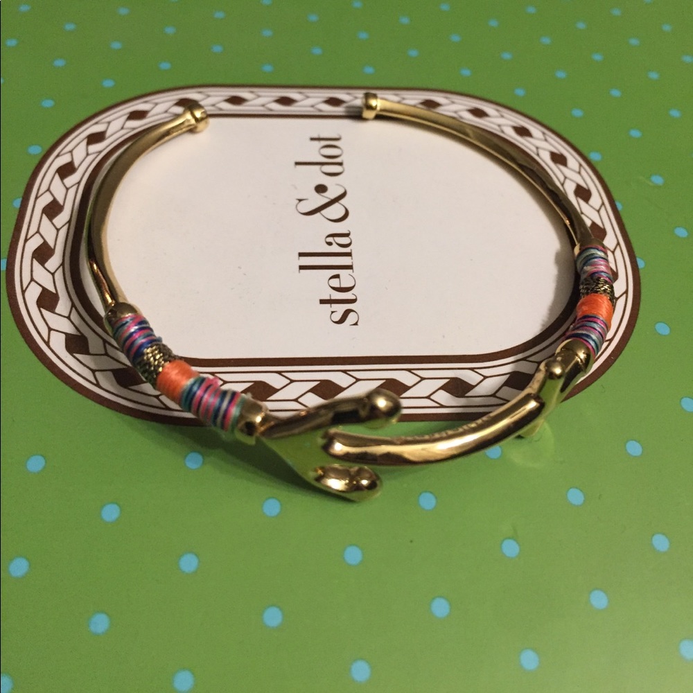 Stella & Dot Wanderer Cuff